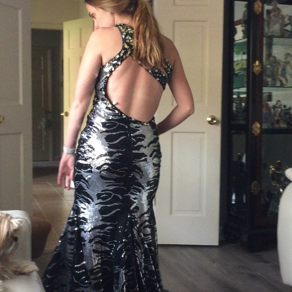 Tony Bowls Prom Dress - Picture 6 of 6